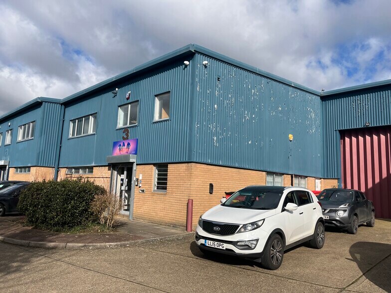 Billet Ln, Berkhamsted to rent - Building Photo - Image 2 of 6