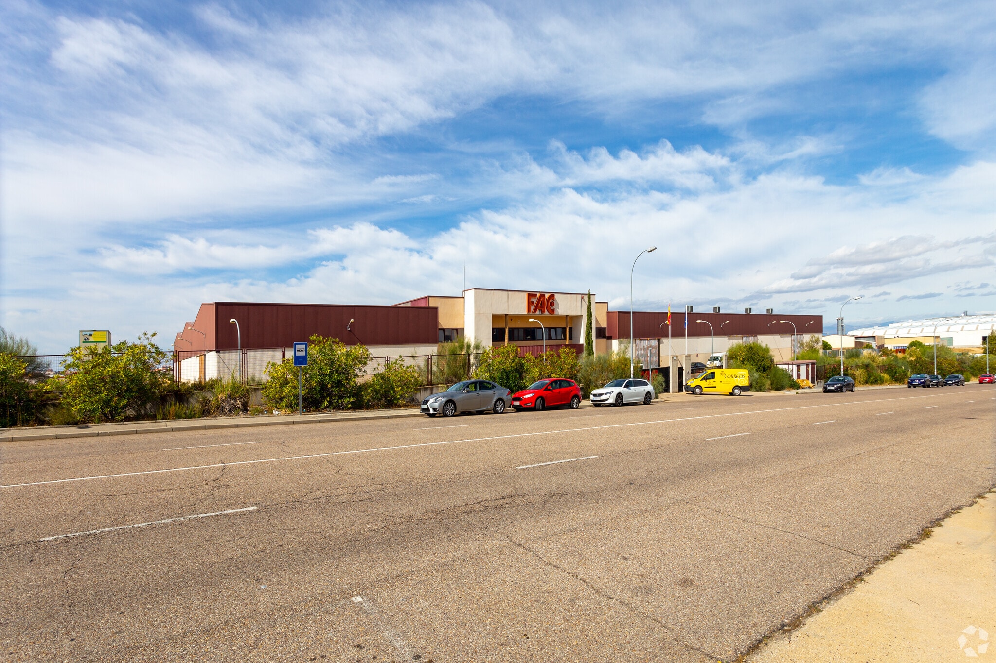 Avenida de la Constitución, 108, Casarrubios del Monte, Toledo to rent Primary Photo- Image 1 of 3