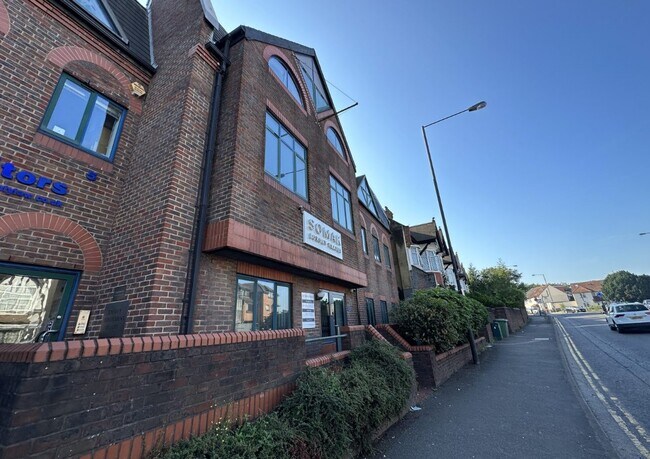More details for Bessborough Rd, Harrow - Office to Rent
