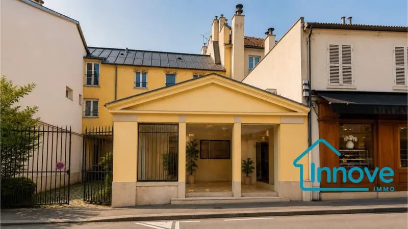 8 Rue De Montreuil, Versailles to rent - Building Photo - Image 1 of 12