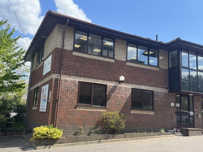 Oaklands Park, Wokingham for sale - Building Photo - Image 3 of 3