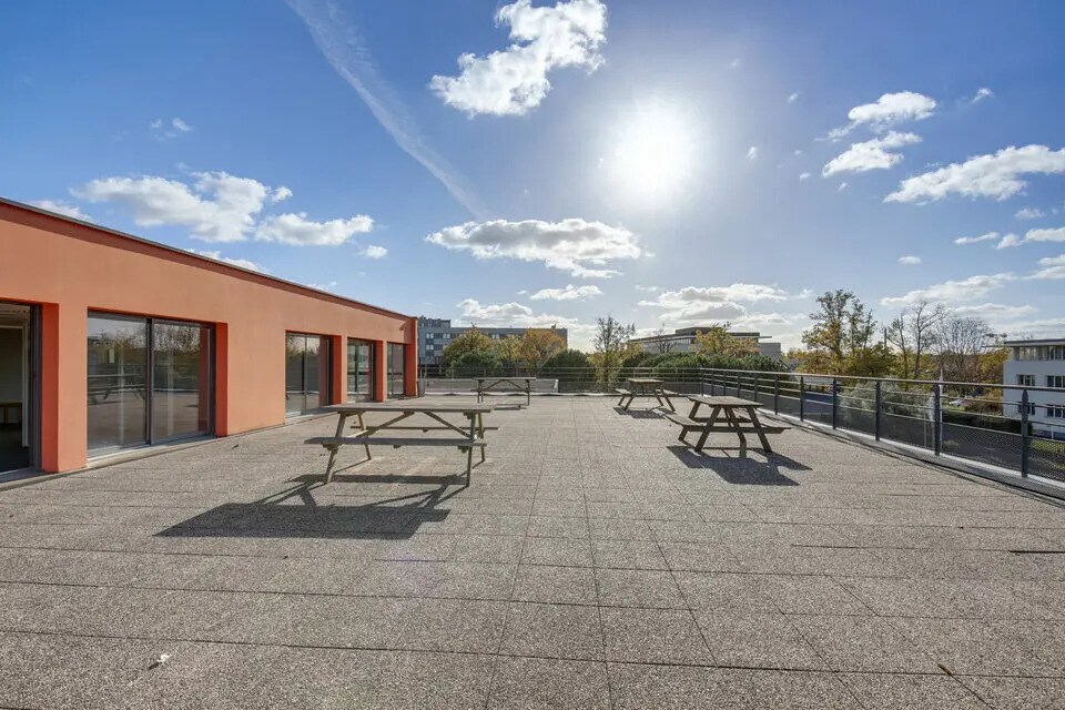 Office in Mérignac to rent Building Photo- Image 1 of 14