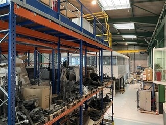 More details for 4 Avenue Des Frênes, Montigny-le-Bretonneux - Industrial for Sale