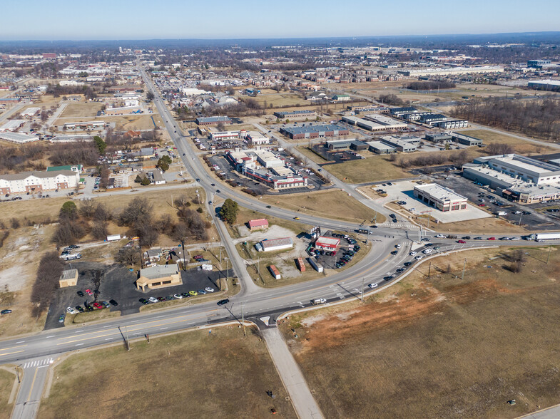 200 SW Regional Airport Blvd, Bentonville, AR for sale - Aerial - Image 1 of 49