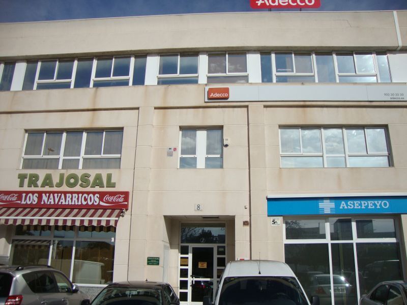 Office in Almussafes, Valencia to rent Building Photo- Image 1 of 2