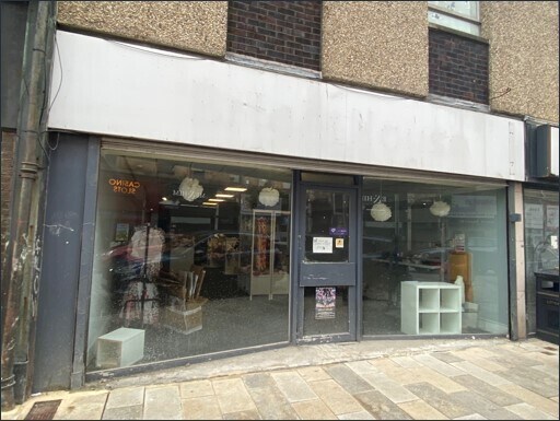 35 West Blackhall St, Greenock to rent Building Photo- Image 1 of 4