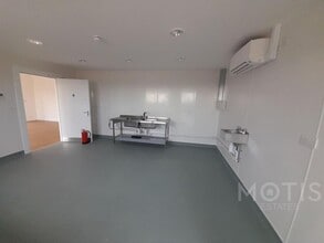 Coast Dr, New Romney to rent Interior Photo- Image 2 of 3