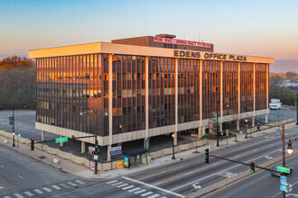 4801 W Peterson Ave, Chicago, IL for rent Building Photo- Image 1 of 11