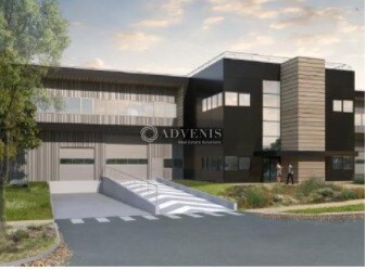 Light Industrial in Survilliers to rent - Building Photo - Image 1 of 8