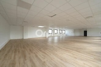 1 Rue Des Vergers, Limonest to rent Interior Photo- Image 2 of 9