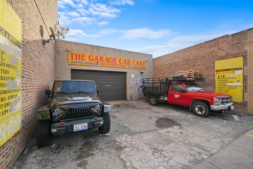 6051 N California Ave, Chicago, IL for sale - Building Photo - Image 1 of 15