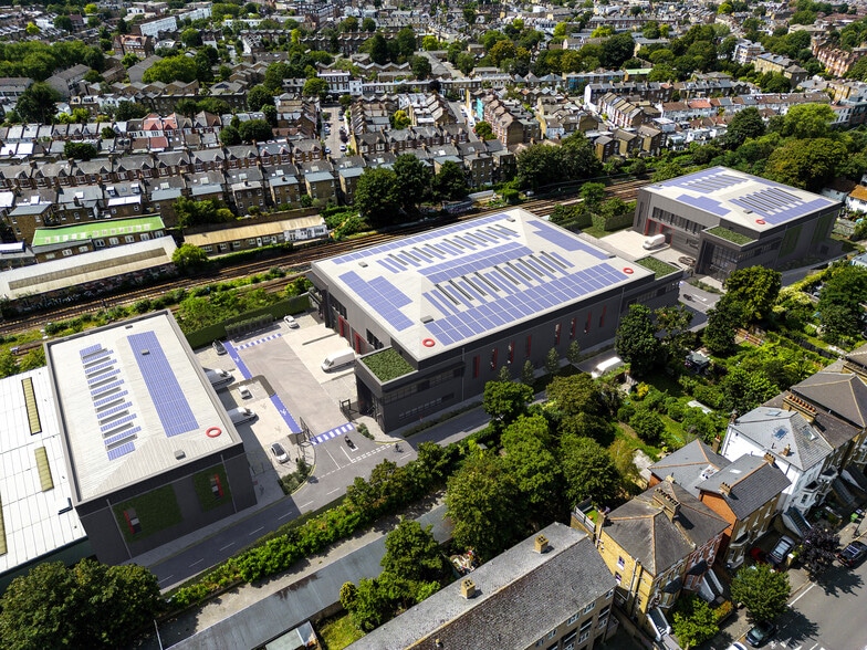 24C Gauden Rd, London to rent - Aerial - Image 3 of 4