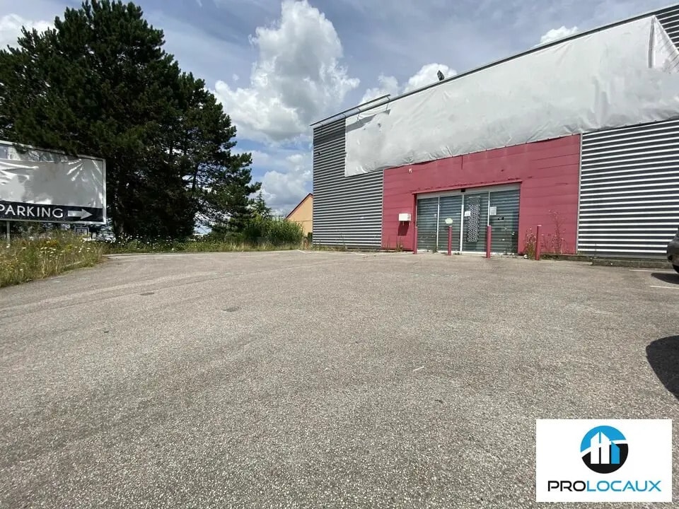 Location Commerce 476 m² à 876 m² - Photo 1
