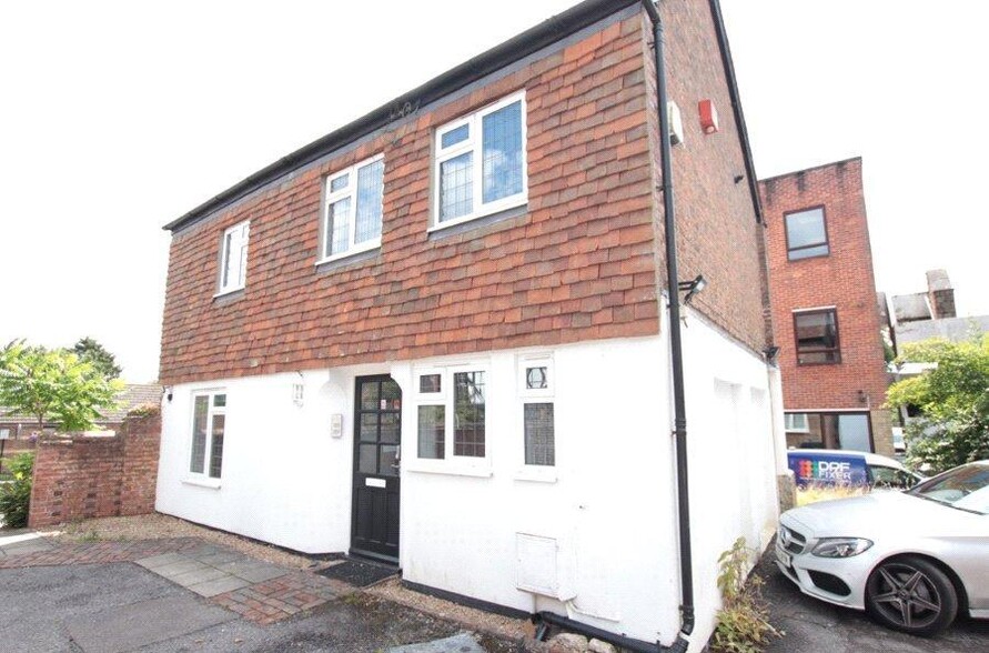 46C High Street, East Grinstead for sale - Building Photo - Image 2 of 6