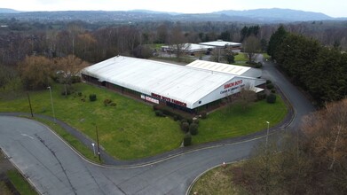 Chester Rd, Wrexham for rent Building Photo- Image 1 of 6