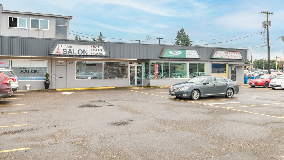 717 Vandercook Way, Longview, WA for sale - Building Photo - Image 3 of 13