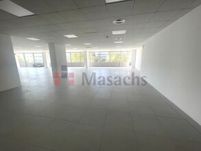 Office in Sant Cugat del Vallès, Barcelona to rent Interior Photo- Image 2 of 14