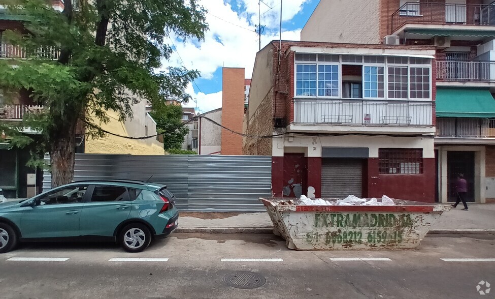 Calle de Calero Pita, 29, Madrid, Madrid for sale - Building Photo - Image 2 of 6