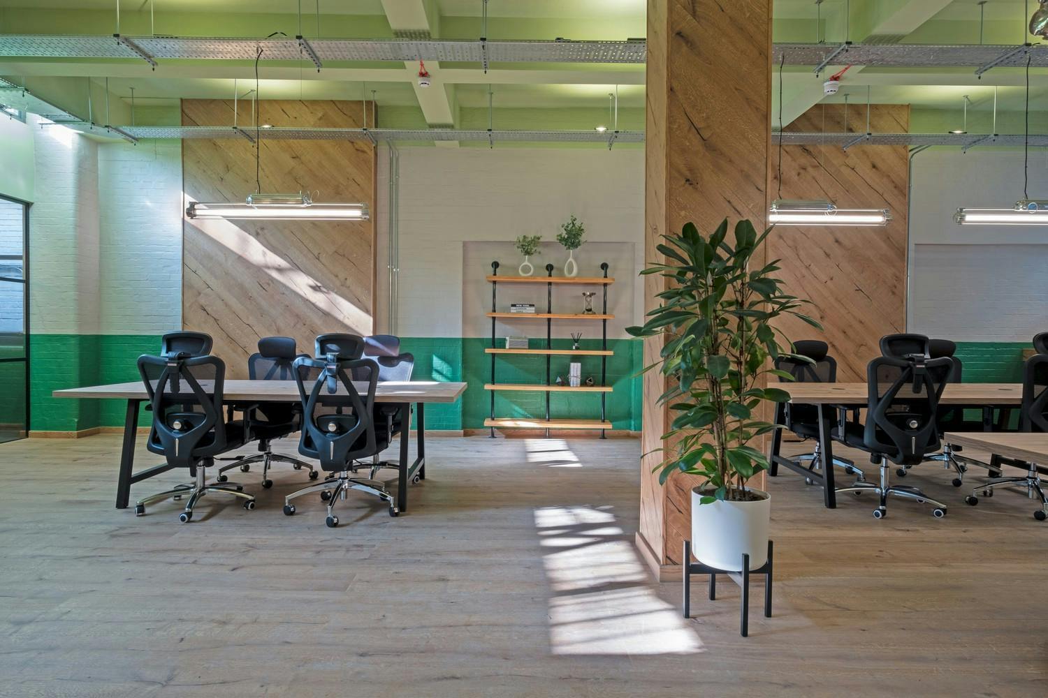 2-20 Scrutton St, London to rent Interior Photo- Image 1 of 6