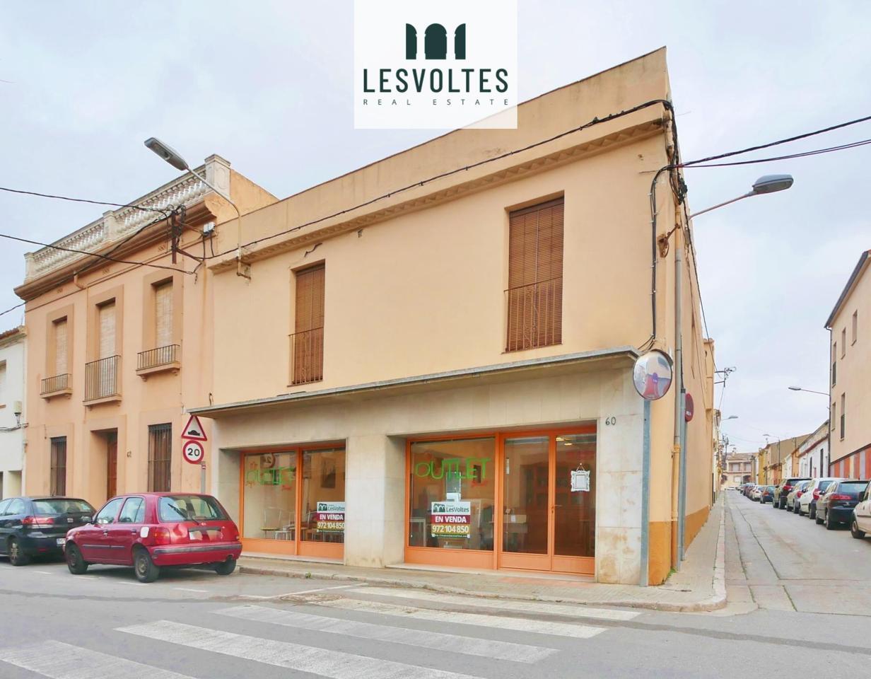 Retail in Palafrugell, Gerona for sale Construction Photo- Image 1 of 12