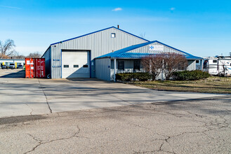 1201 Rochester Rd, Troy, MI for rent Building Photo- Image 1 of 21