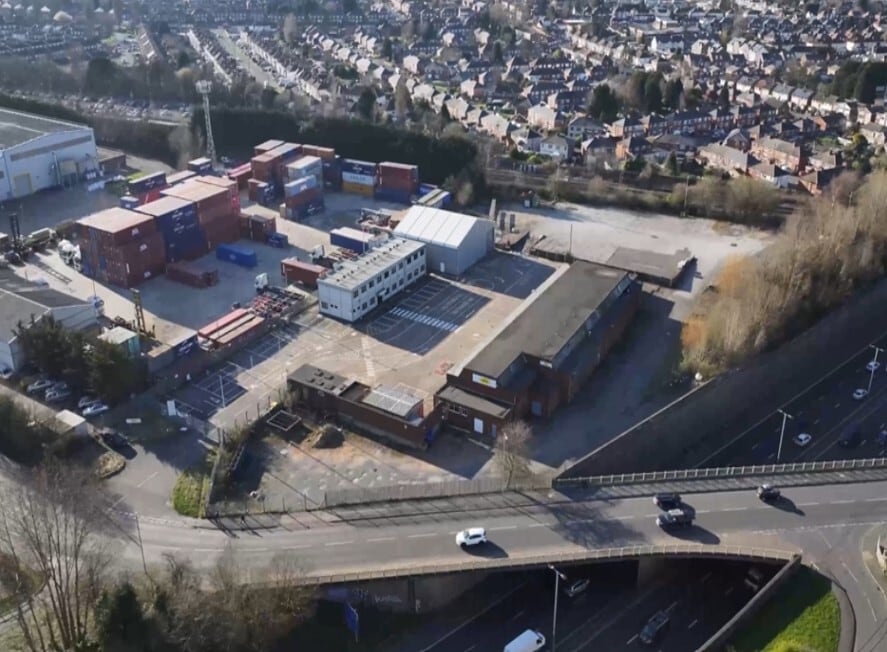 Cakemore Rd, Rowley Regis to rent Building Photo- Image 1 of 3