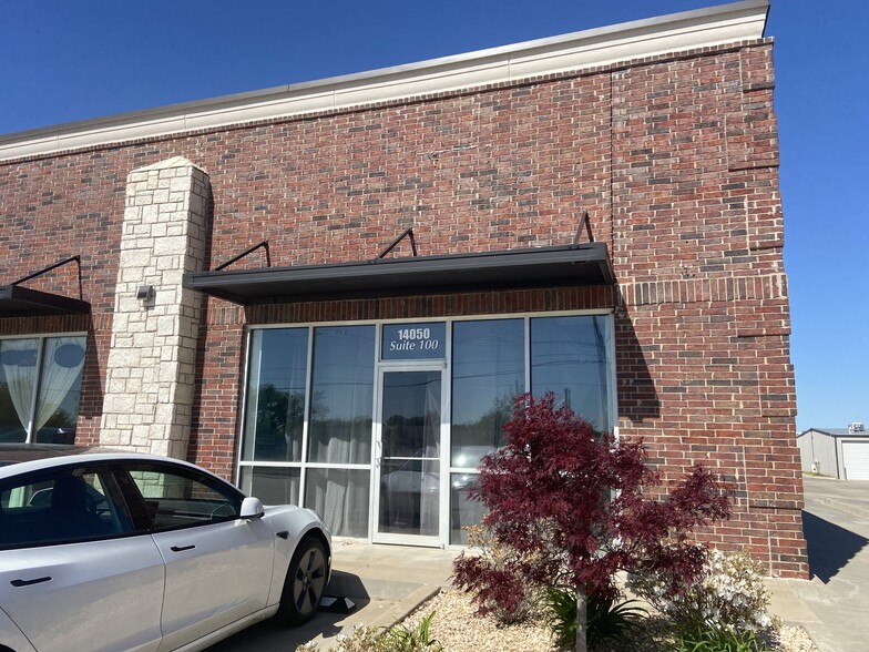 14060 S Peoria Ave, Glenpool, OK for rent - Building Photo - Image 2 of 12