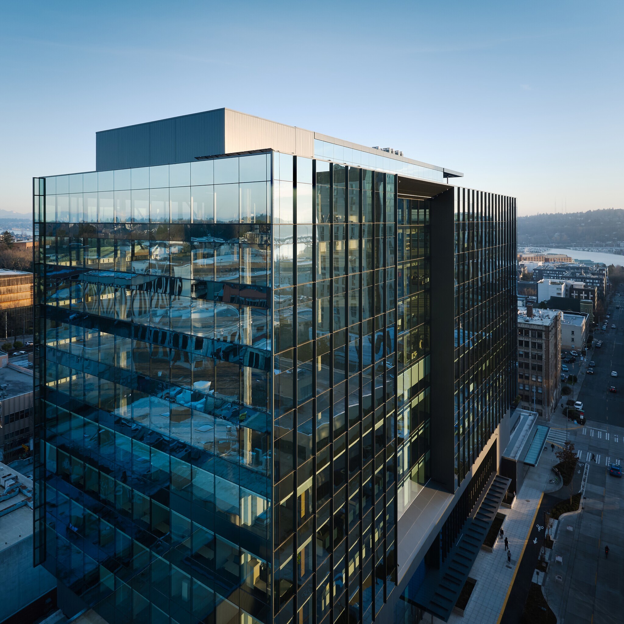 4320 Brooklyn Ave NE, Seattle, WA to rent Building Photo- Image 1 of 10