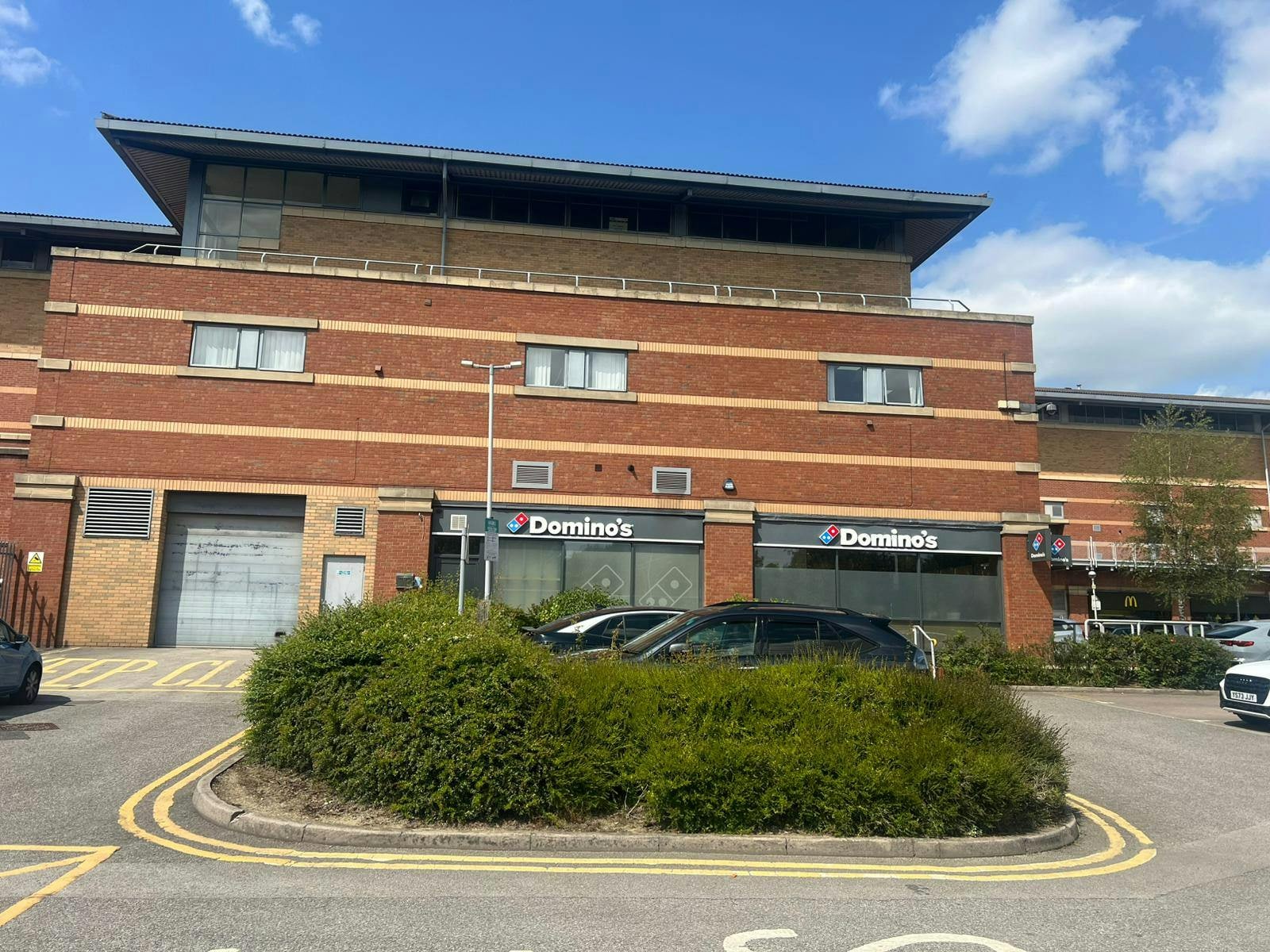 Crystal Peaks, Sheffield to rent Building Photo- Image 1 of 16