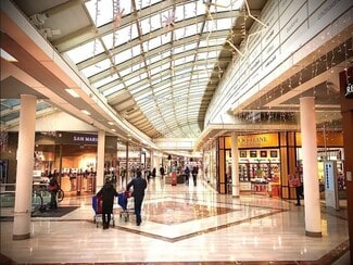 More details for 136 Boulevard Irène Joliot Curie, Vénissieux - Retail to Rent