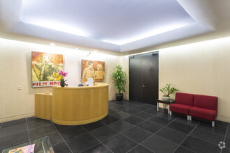 8840 Wilshire Blvd, Beverly Hills, CA for rent Lobby- Image 1 of 10