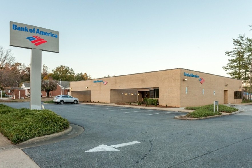 100 N Main St, Marion, NC for sale - Primary Photo - Image 1 of 1