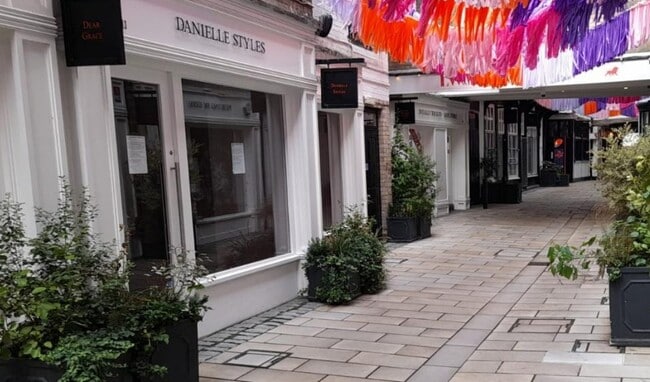 More details for 10-11 Red Lion Yard, Colchester - Retail to Rent