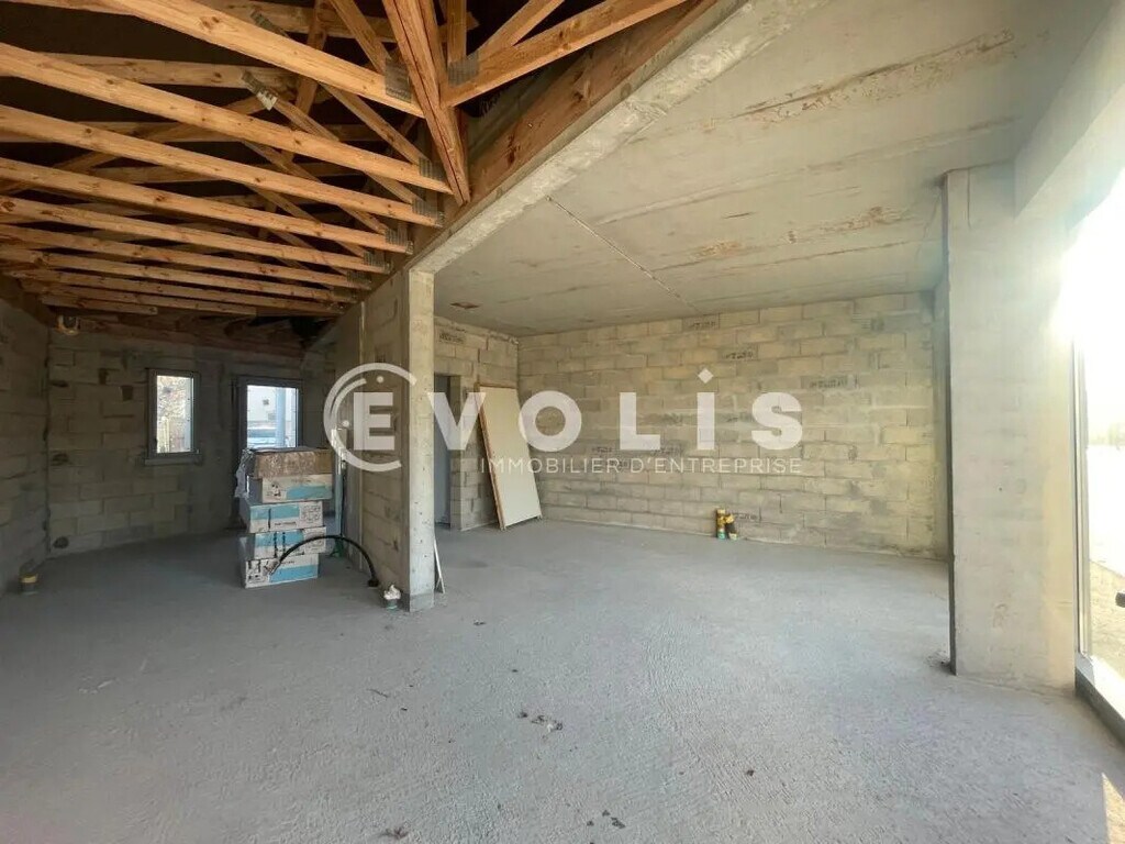 Location Commerce 55 m² - Photo 1