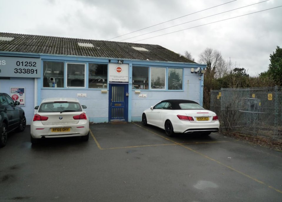 103 Lower Weybourne Ln, Badshot Lea for sale Building Photo- Image 1 of 1