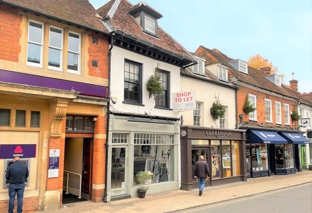 9 High St, Marlow for sale Building Photo- Image 1 of 1