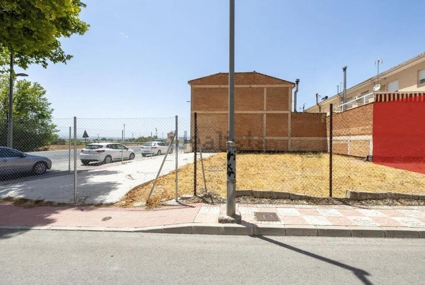 Calle Lindaraja, 1-1, Pinos Puente, Granada for sale - Building Photo - Image 3 of 13