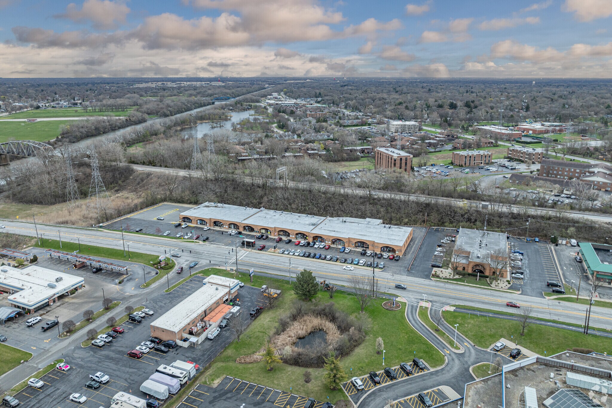 11721-11761 Southwest Hwy, Palos Heights, IL to rent Building Photo- Image 1 of 11