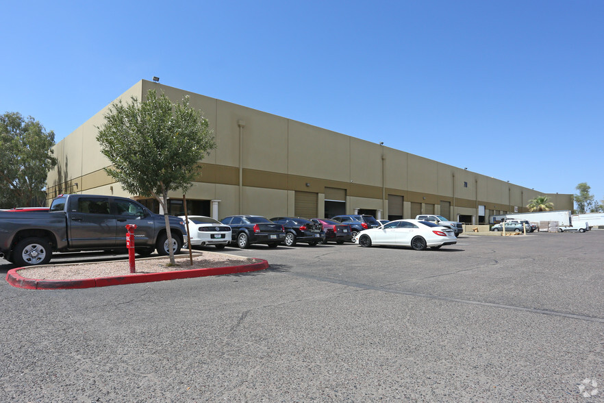 526 W Broadway Rd, Mesa, AZ for rent - Building Photo - Image 3 of 5