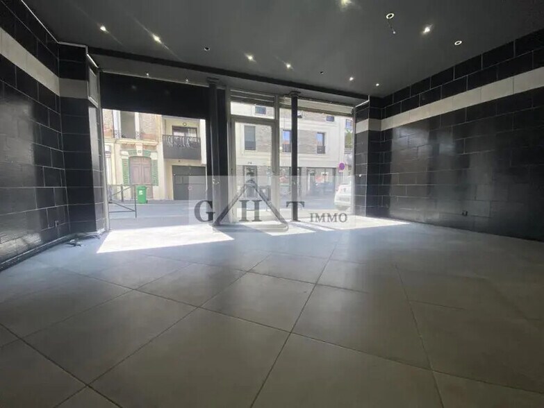 Industrial in Alfortville to rent - Interior Photo - Image 1 of 7