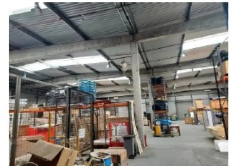 Industrial in SAINT-OUEN-L'AUMONE for sale Interior Photo- Image 1 of 7