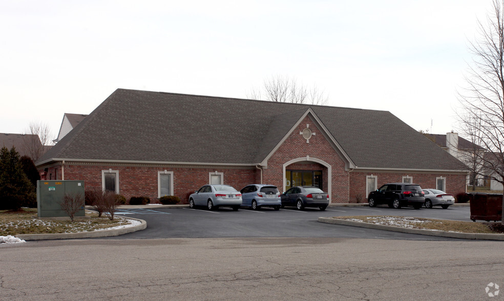 8340 Little Eagle Ct, Indianapolis, IN for sale - Primary Photo - Image 1 of 3