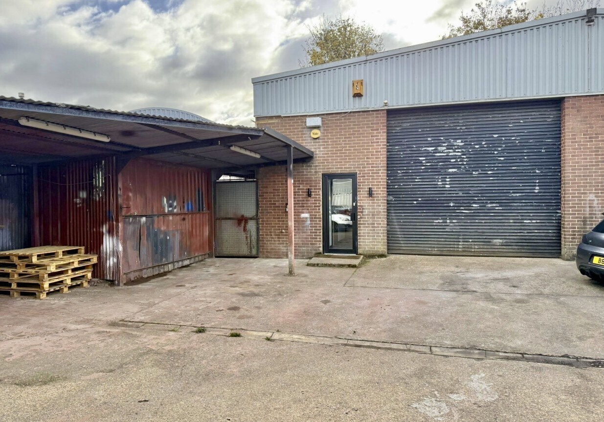 1 Cemetery Rd, Dunstable for sale Primary Photo- Image 1 of 1