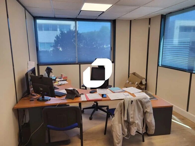 Office in Mérignac to rent - Interior Photo - Image 3 of 27
