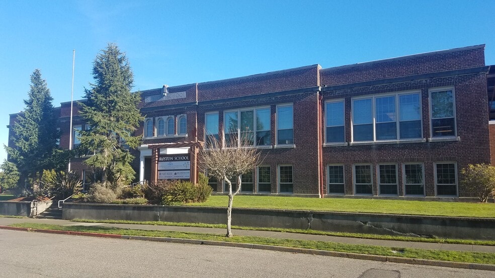 5219 N Shirley St, Ruston, WA to rent - Building Photo - Image 2 of 3