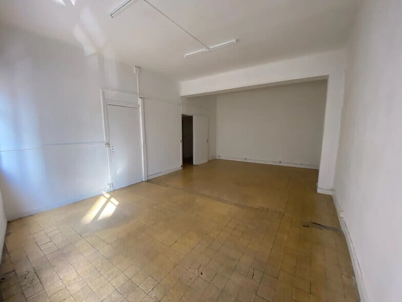Office in Marseille for sale - Interior Photo - Image 3 of 5