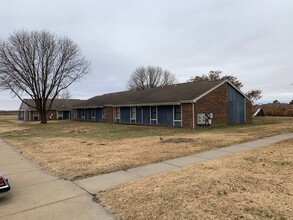 311 S Grand Ave, Saint Marys, KS for sale Building Photo- Image 1 of 1