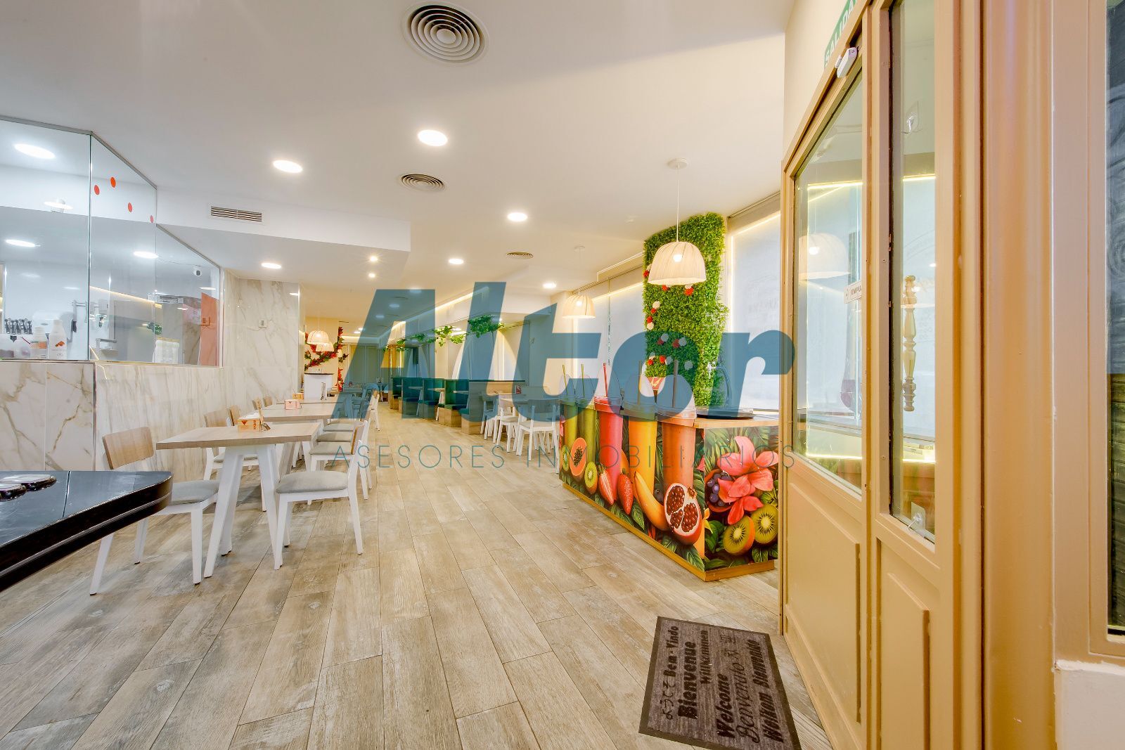 Retail in Coslada, Madrid to rent Interior Photo- Image 1 of 15