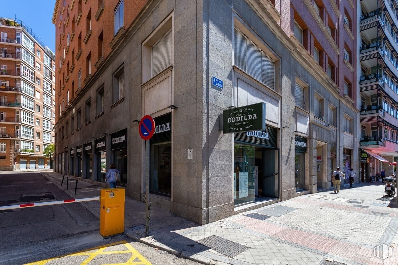 Paseo de la Castellana, 70, Madrid, Madrid to rent Interior Photo- Image 1 of 30