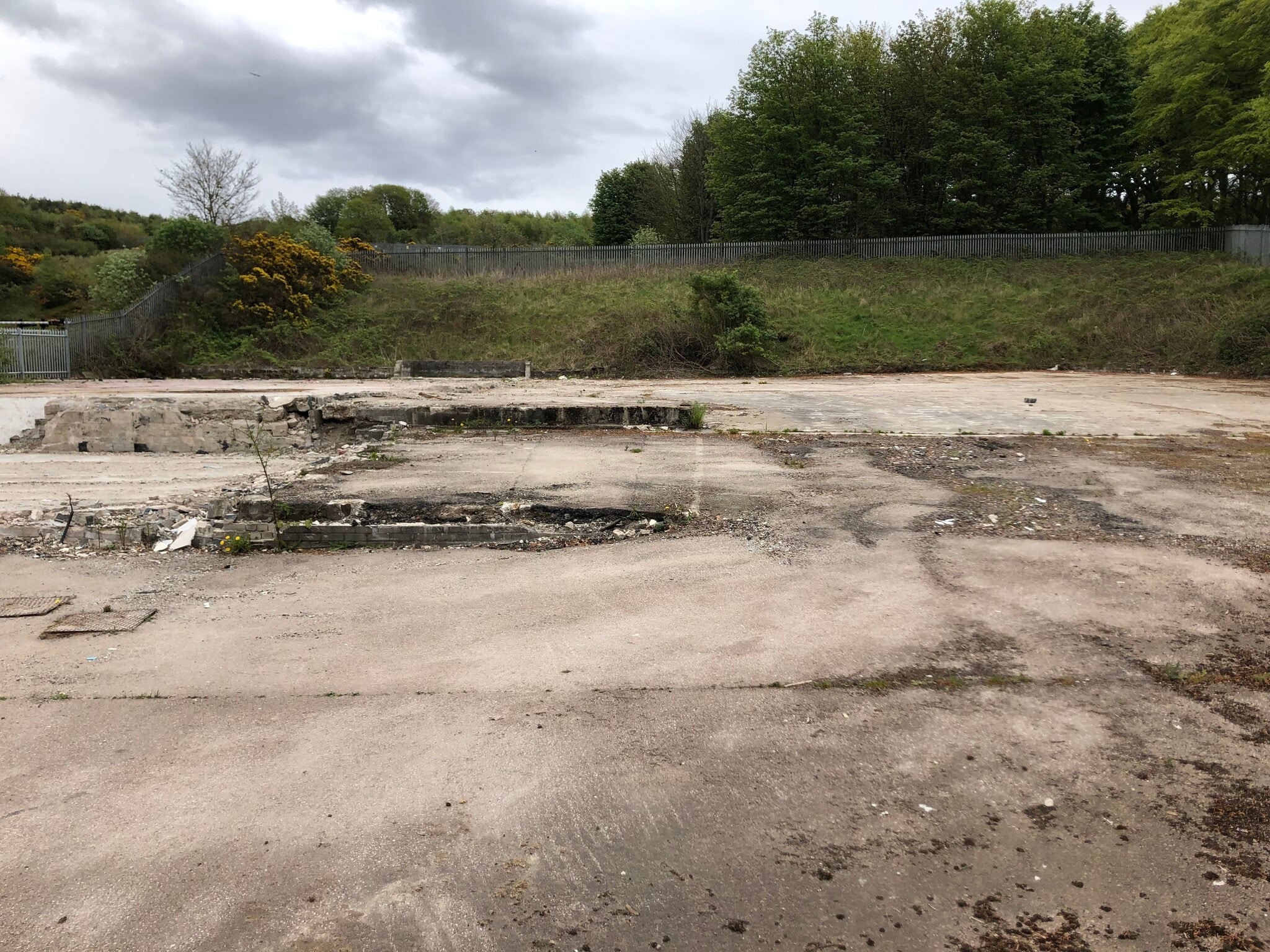 Greenbank Crescent, Aberdeen to rent Building Photo- Image 1 of 2